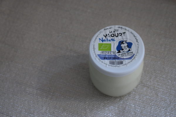 yaourt nature du local en bocal