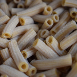 macaroni du local en bocal